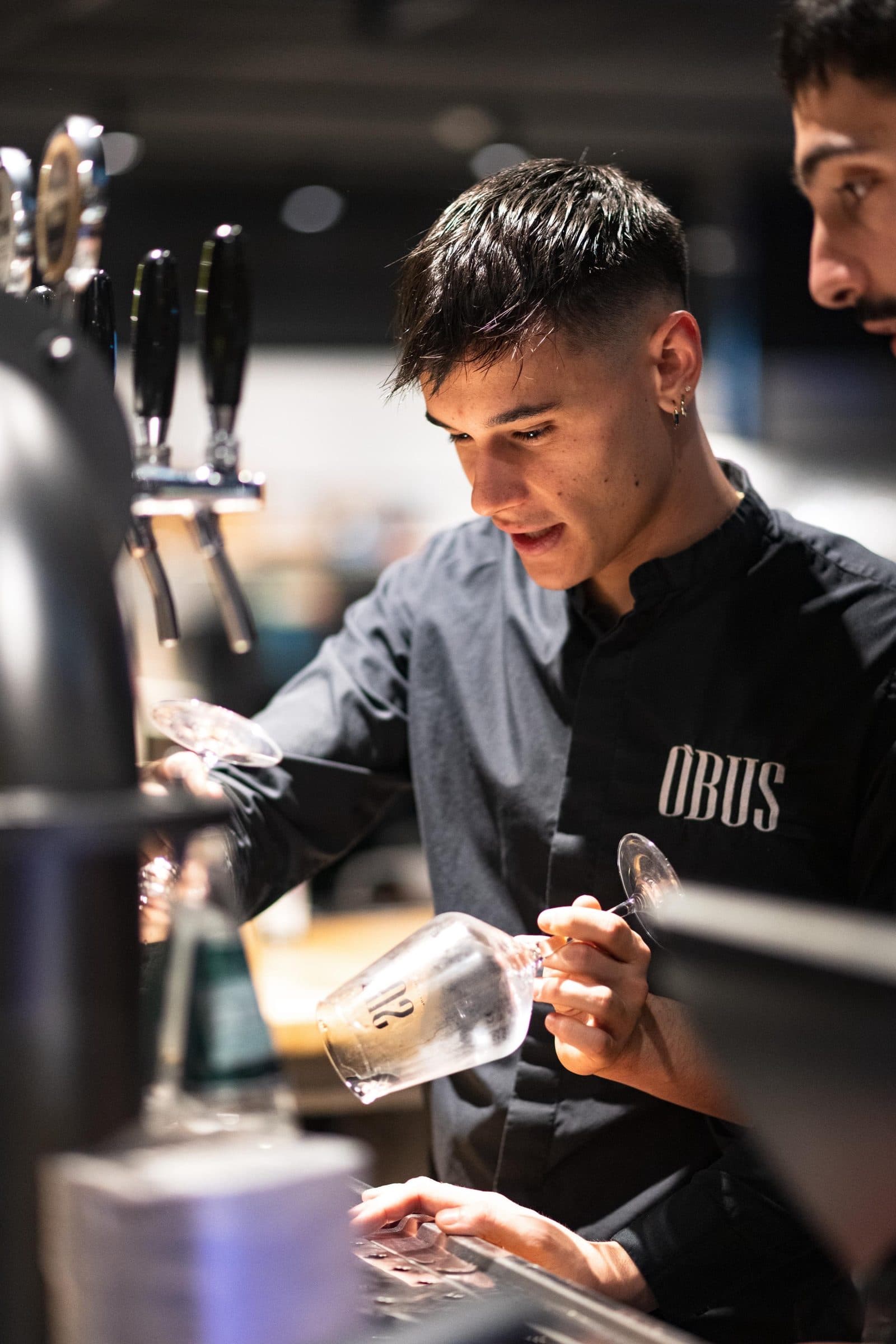 Il barman alla spina